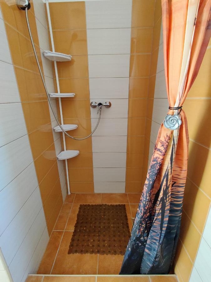 Katalin Apartmanhaz ميسكولك المظهر الخارجي الصورة