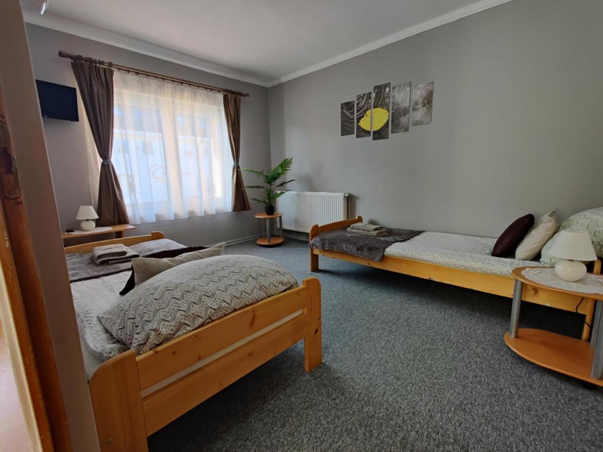 Katalin Apartmanhaz ميسكولك المظهر الخارجي الصورة
