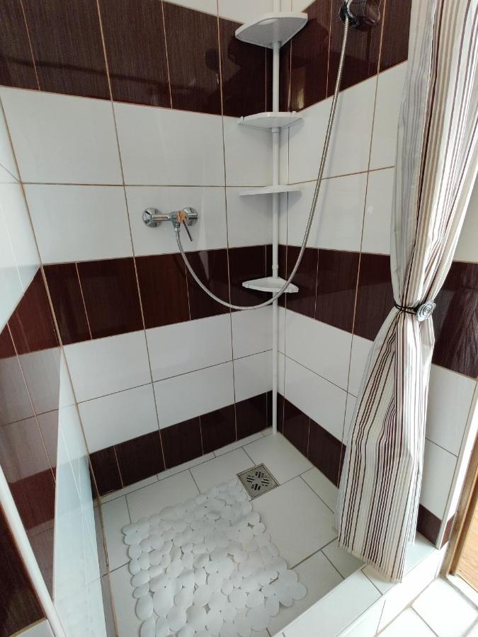 Katalin Apartmanhaz ميسكولك المظهر الخارجي الصورة